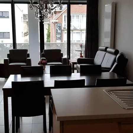 Apartamento Gezellig Appartement, Dichtbij Winkelcentrum Beveren-waas In De Ciamberlanidreef 80 Bus 101