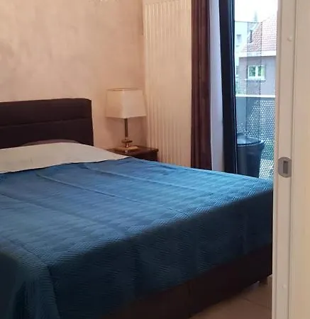 Gezellig Appartement, Dichtbij Winkelcentrum Beveren-waas In De Ciamberlanidreef 80 Bus 101 * Beveren (East-Flanders)