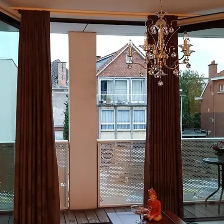 Gezellig Appartement, Dichtbij Winkelcentrum Beveren-waas In De Ciamberlanidreef 80 Bus 101 *